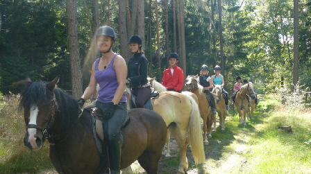Waldwanderritt zum  G�neitz-Berg  